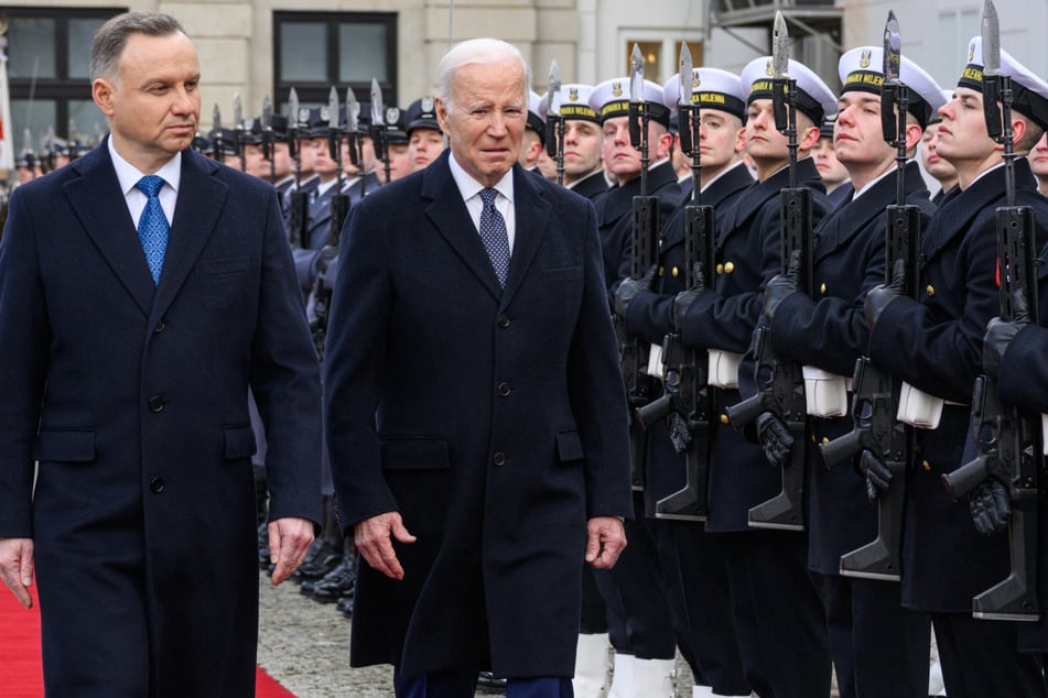 Polens Präsident Andrzej Duda (l.) empfing am heutigen Dienstag US-Präsident Joe Biden in Warschau.