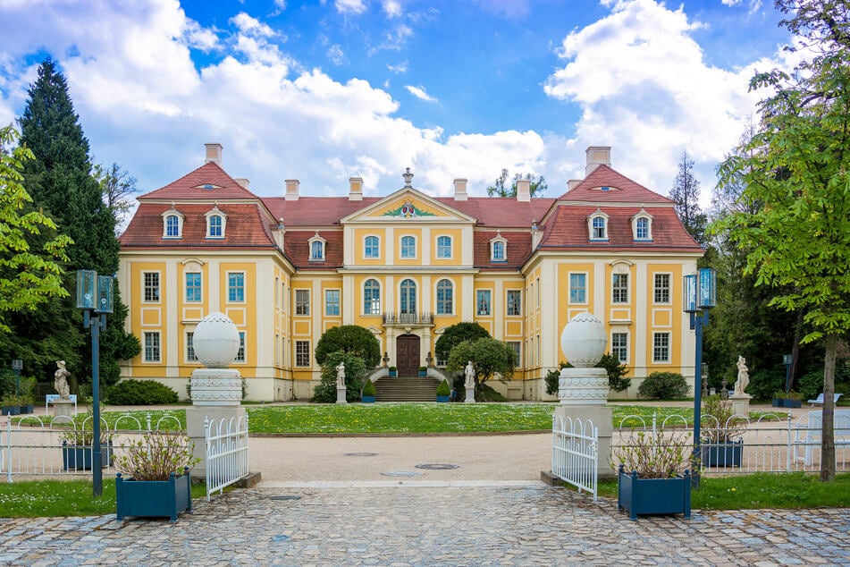 Im Barockschloss Rammenau finden die Internationalen Oberlausitzer Leinentage statt.