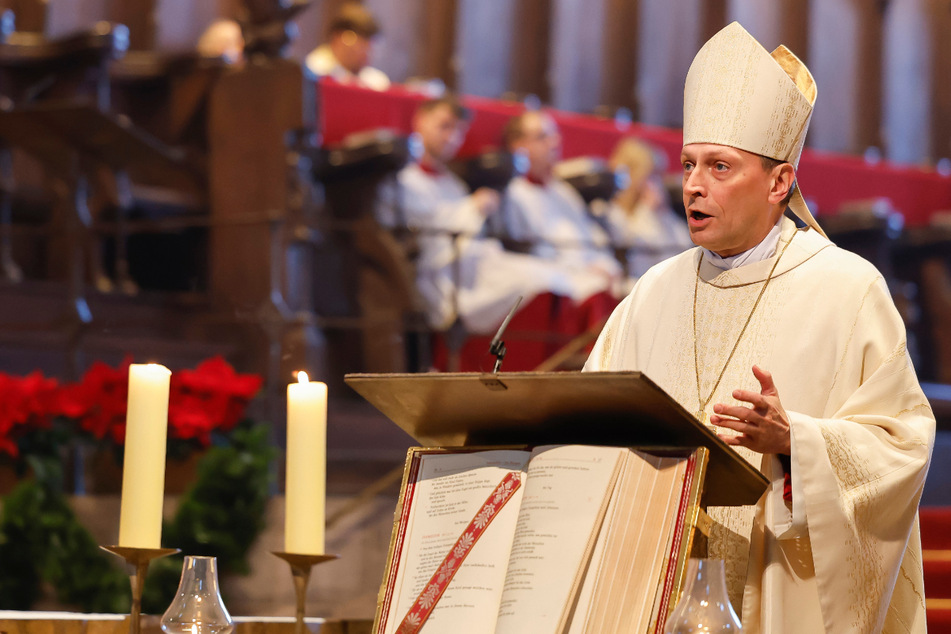 Der Bamberger Weihbischof Herwig Gössl (55) hat zu einer Haltung "der Dankbarkeit, der Genügsamkeit und der Demut" aufgerufen.