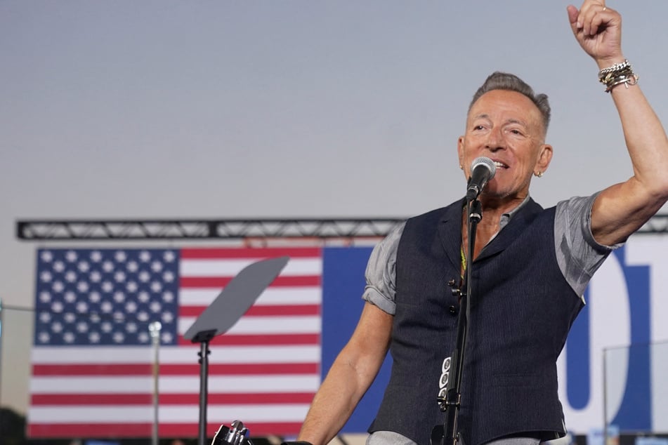 Bruce Springsteen has harsh words for Trump as he campaigns for Harris in buzzy rally