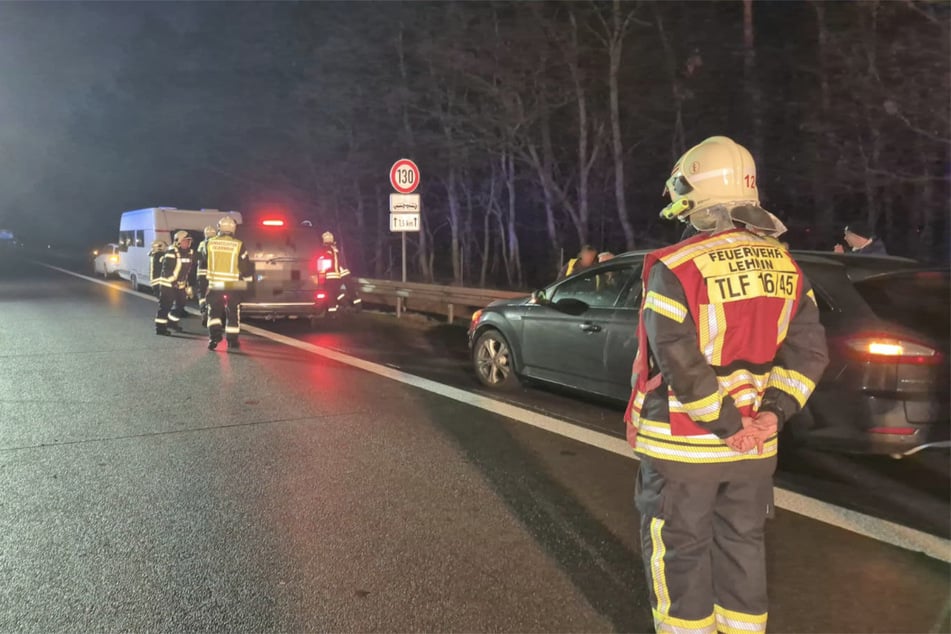 Die Feuerwehr Lehnin im Einsatz auf der A2.