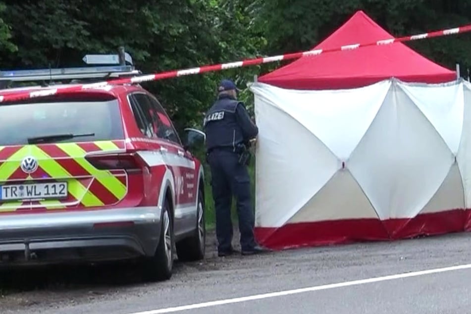 Die Leiche einer 28-jährigen Frau wurde auf einem Weg neben der L151 bei Hermeskeil im Kreis Trier-Saarburg entdeckt.