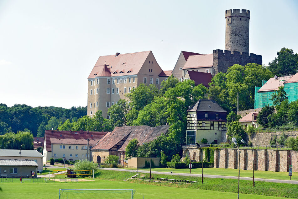 Bei einer Führung könnt Ihr am Sonntagnachmittag die Burg Gnandstein entdecken.