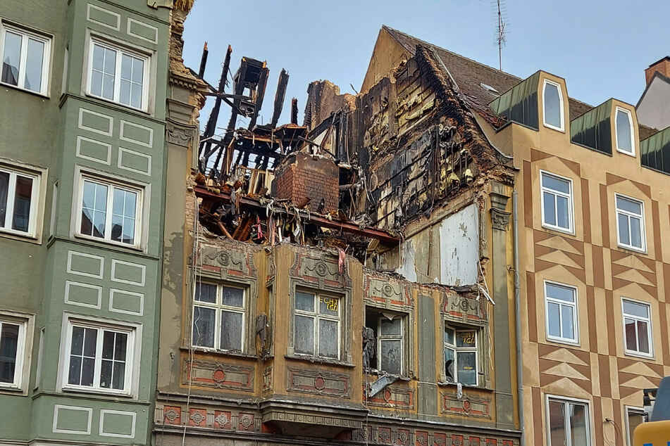 Das aus dem 16. Jahrhundert stammende Haus wurde beinahe vollständig zerstört.