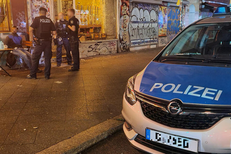 Ein 20-jähriger mutmaßlicher Brandstifter wurde am Freitag kurz vor Mitternacht in Neukölln festgenommen.