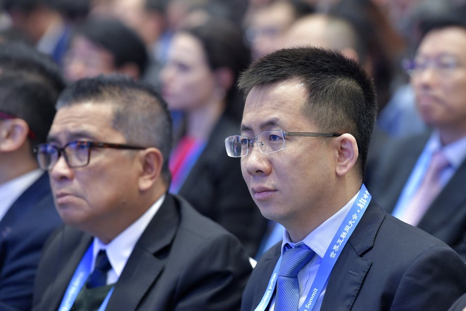 Zhang Yiming (41, right) founded the company ByteDance Ltd. and its subsidiary TikTok.