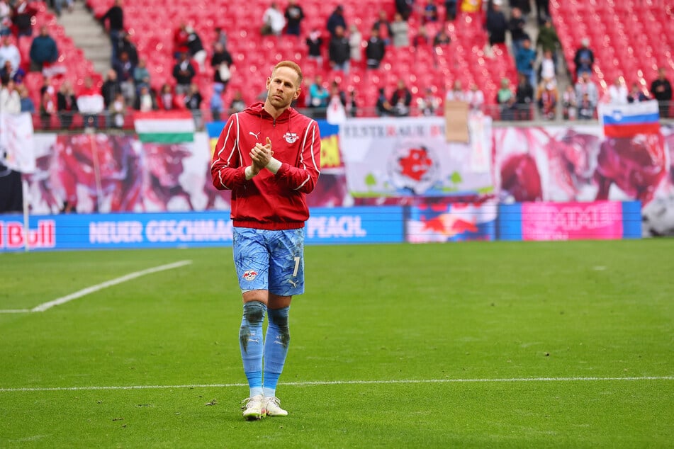 Der Vertrag von Peter Gulacsi (35) läuft im Sommer aus. Hängt er noch eine Saison bei RB Leipzig ran?