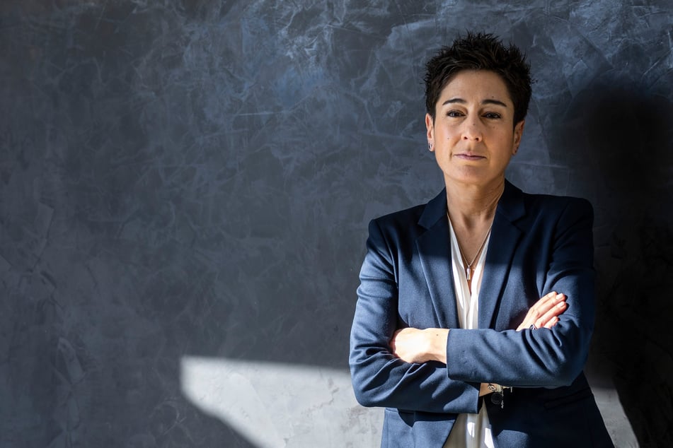 Moderatorin und Journalistin Dunja Hayali (52) im Studio des "heute journal". (Archivaufnahme)
