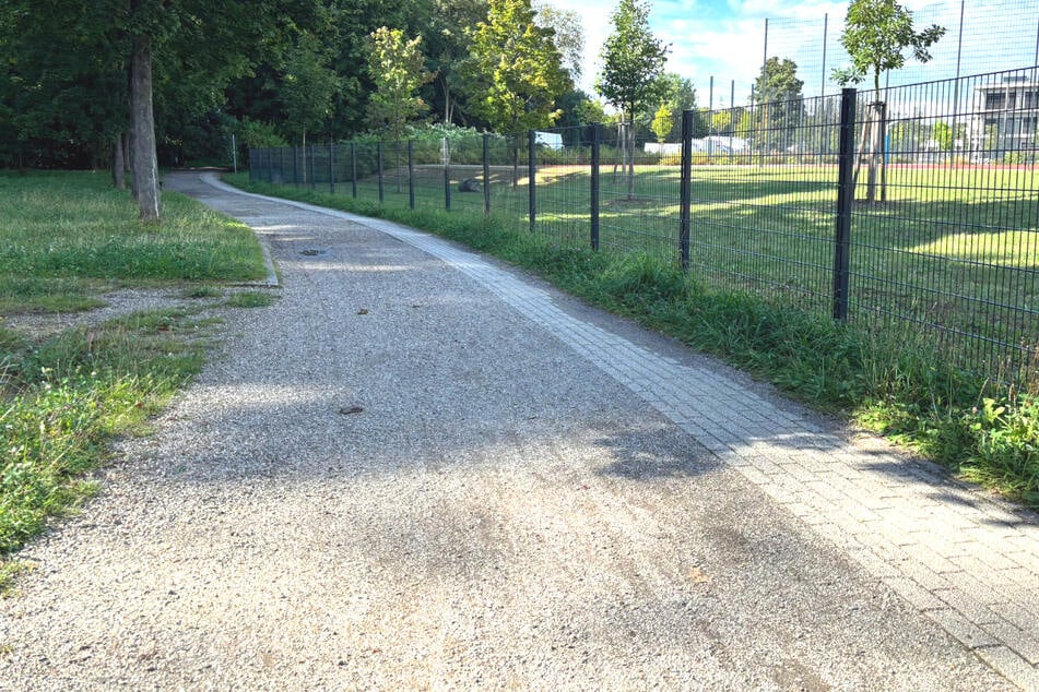 Ab Anfang September wird der Weg entlang des Hartmannplatzes erneuert.