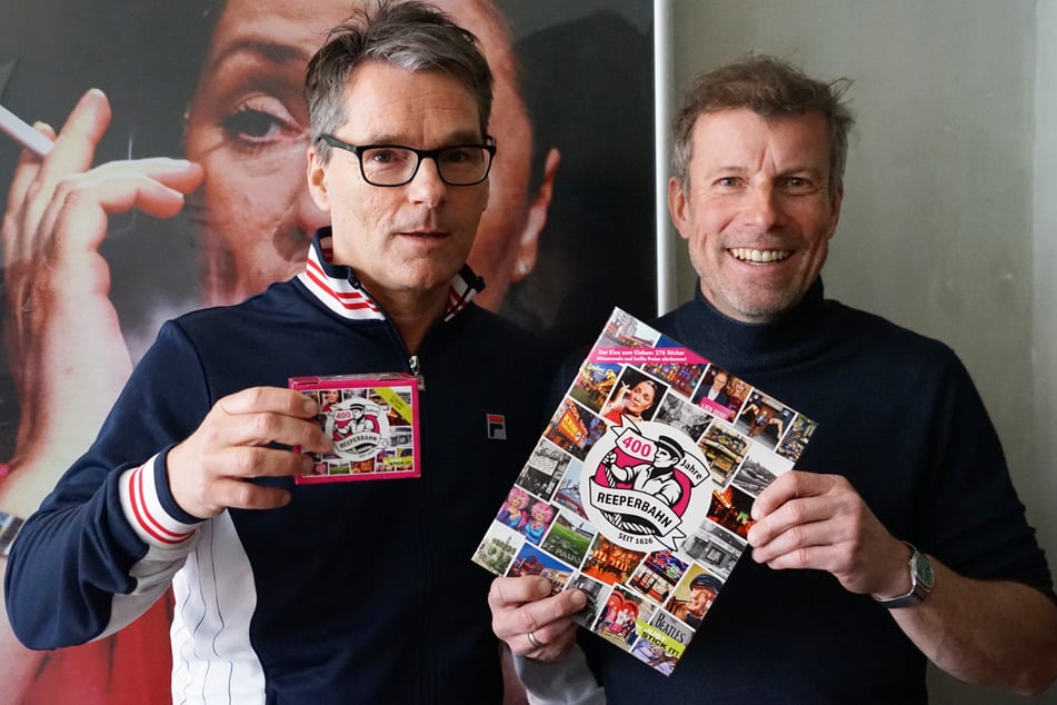 Oliver Wurm und Alexander Böker von "Juststickit!" am Donnerstag in ihrem Büro an der Reeperbahn.