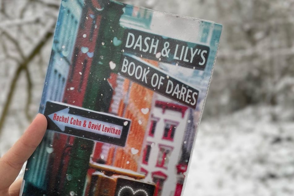 Dash &amp; Lily's Book of Dares takes place amid the bustle of the holiday season in New York City.
