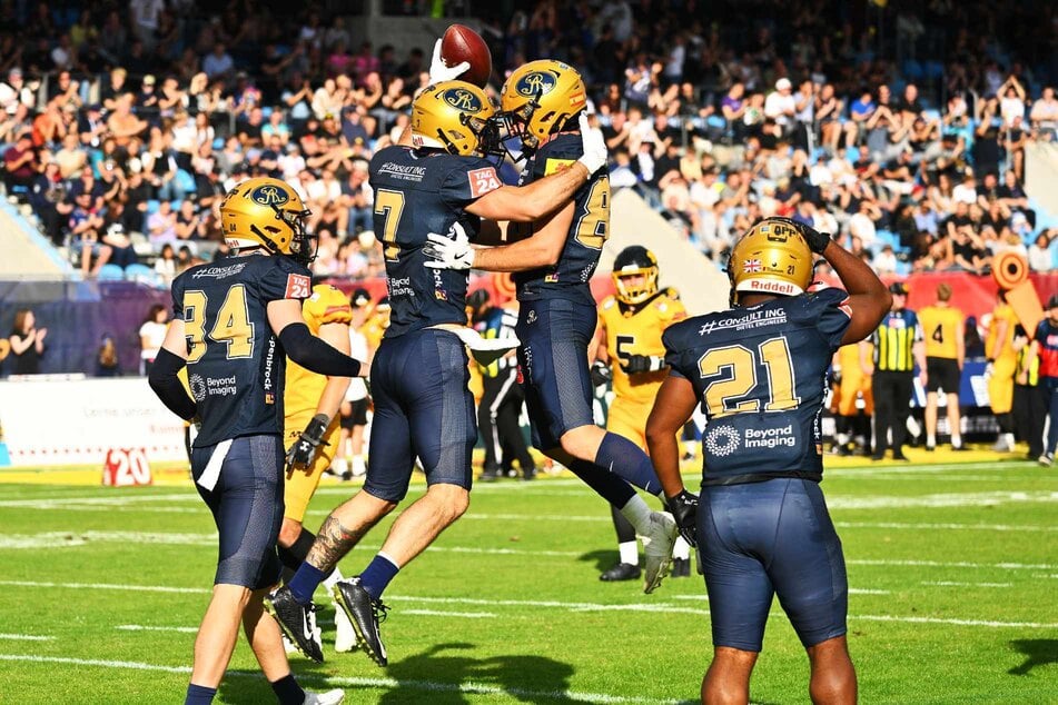 Michael Breuler (o.l.) steuerte im Viertelfinale gegen München zwei Touchdowns bei.
