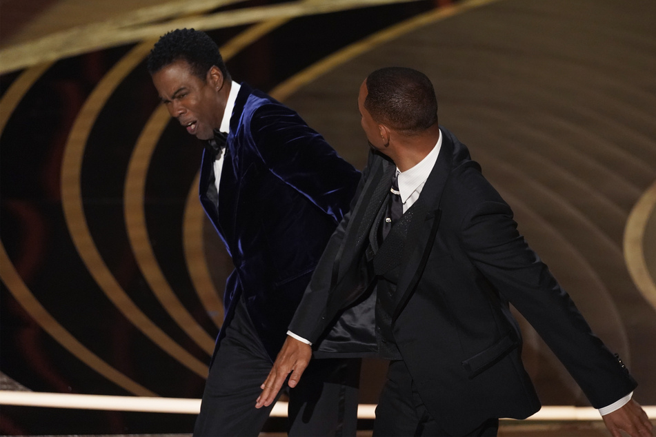 Will Smith (53, r.) schlug Moderator Chris Rock (57) mitten auf der Bühne bei der 94. Verleihung der Academy Awards in Hollywood.