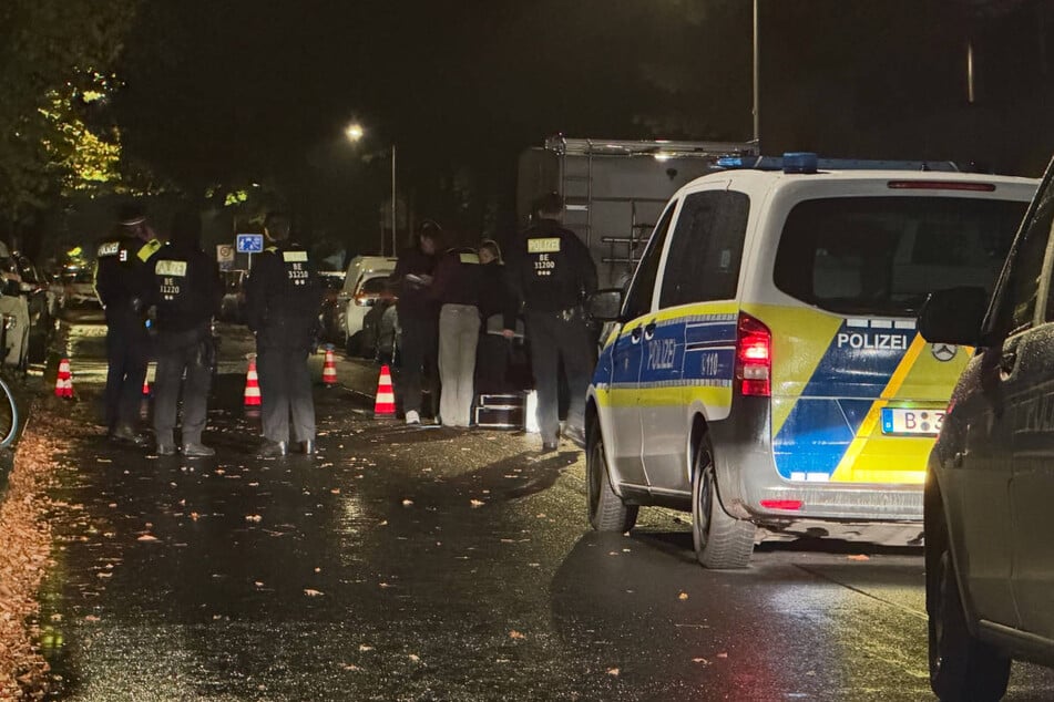 Berlin: Schießerei in Berlin: Clan-Mitglieder verletzt? Täter auf der Flucht