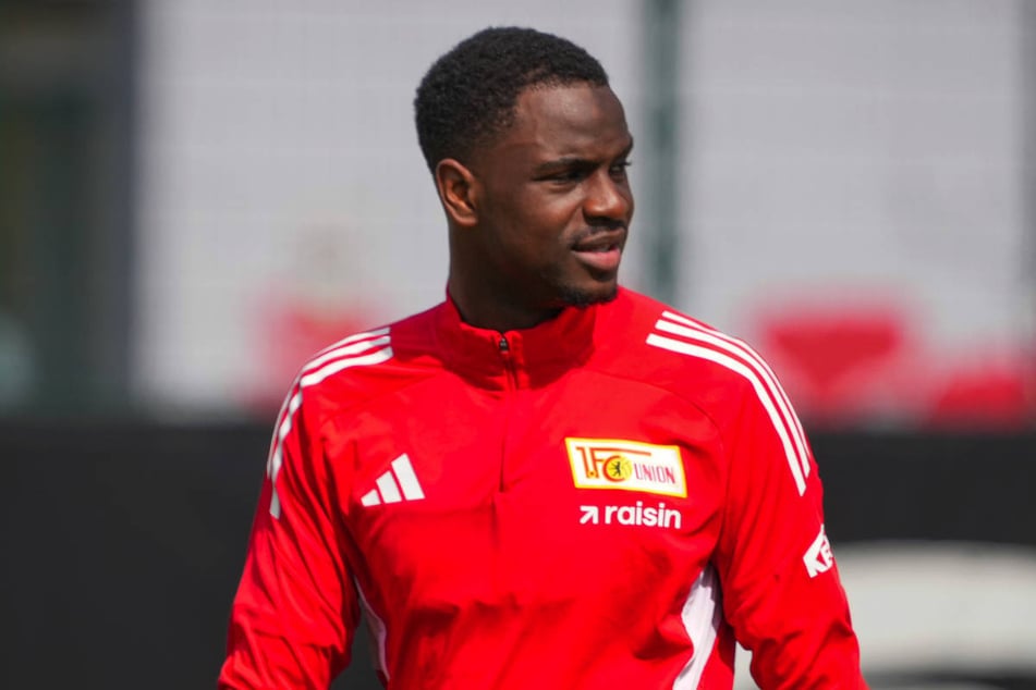 Ilyas Ansah (21) soll sich bereits auf dem Weg nach England gemacht haben.
