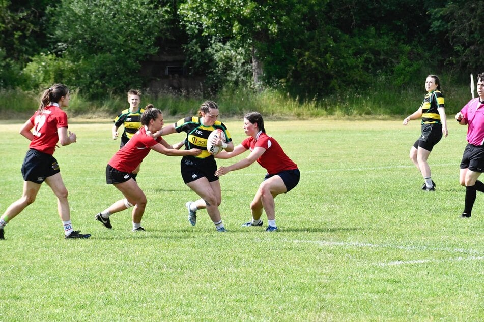 Die Spielweise des 7er-Rugbys sorgt für ein spannendes Match.