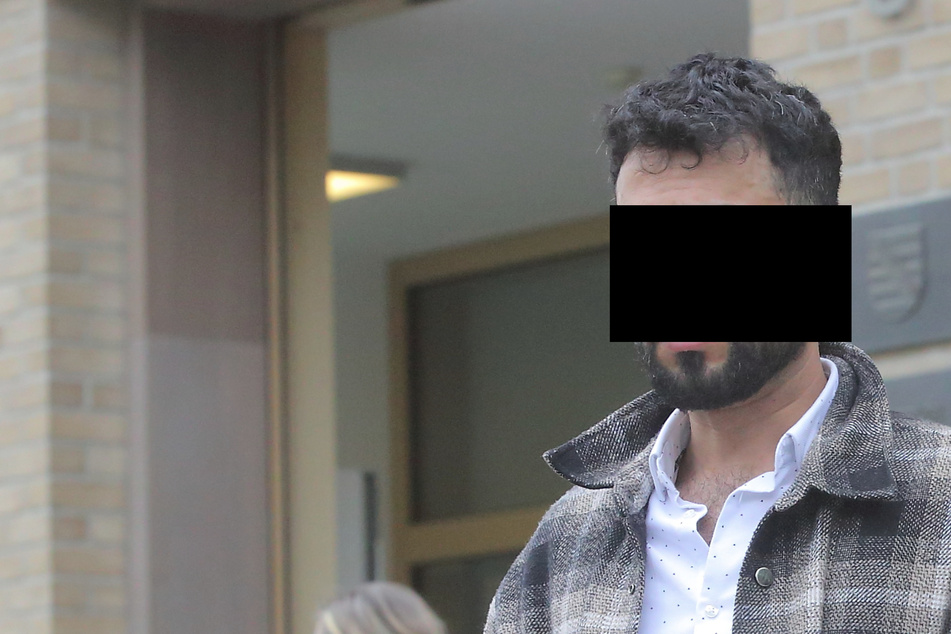 Taxifahrer Mojib M. (28) behauptete im Gericht, er sei von seiner Kundin (34) regelrecht zum Sex genötigt worden.