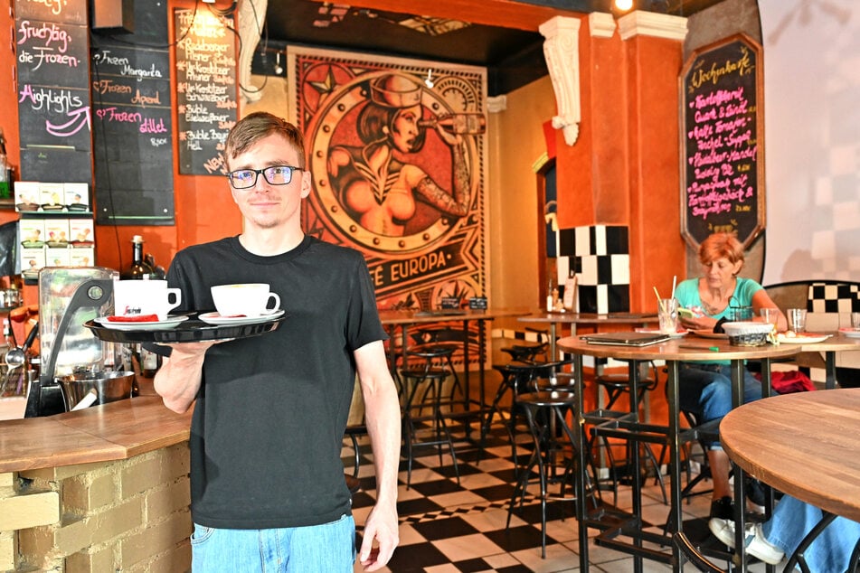 David Zschiebsch (28) ist einer von drei fest angestellten Kollegen. Er will erstmal in den Urlaub fahren...