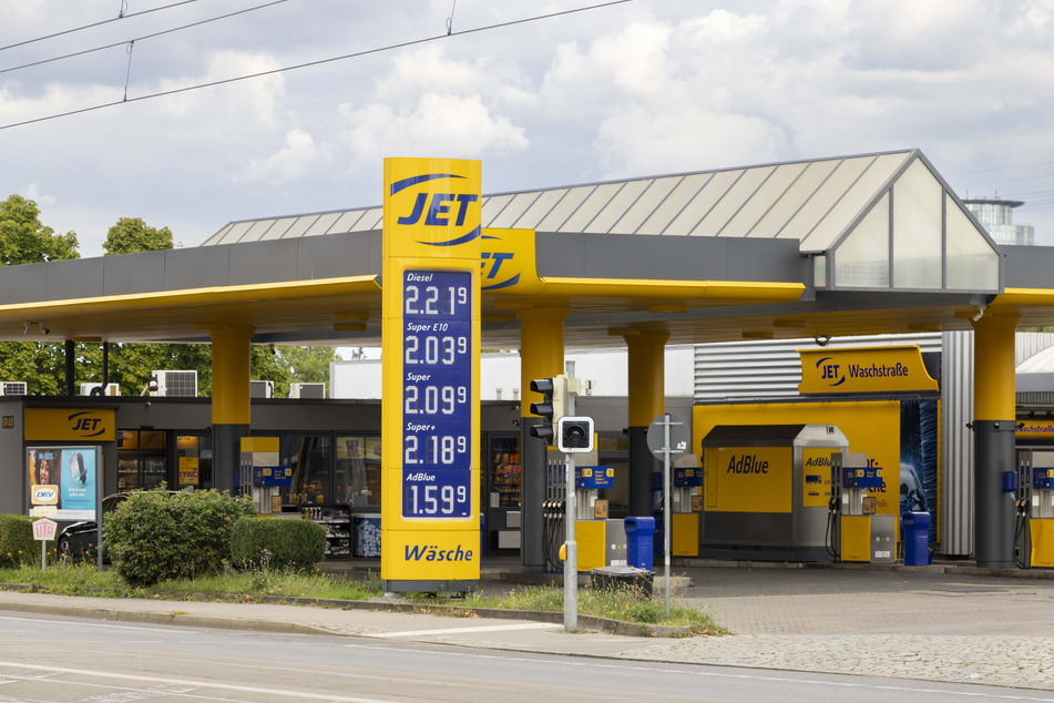 Bei Spritpreisen von mehr als 2 Euro pro Liter war an den Dresdner Tankstellen nicht viel los.