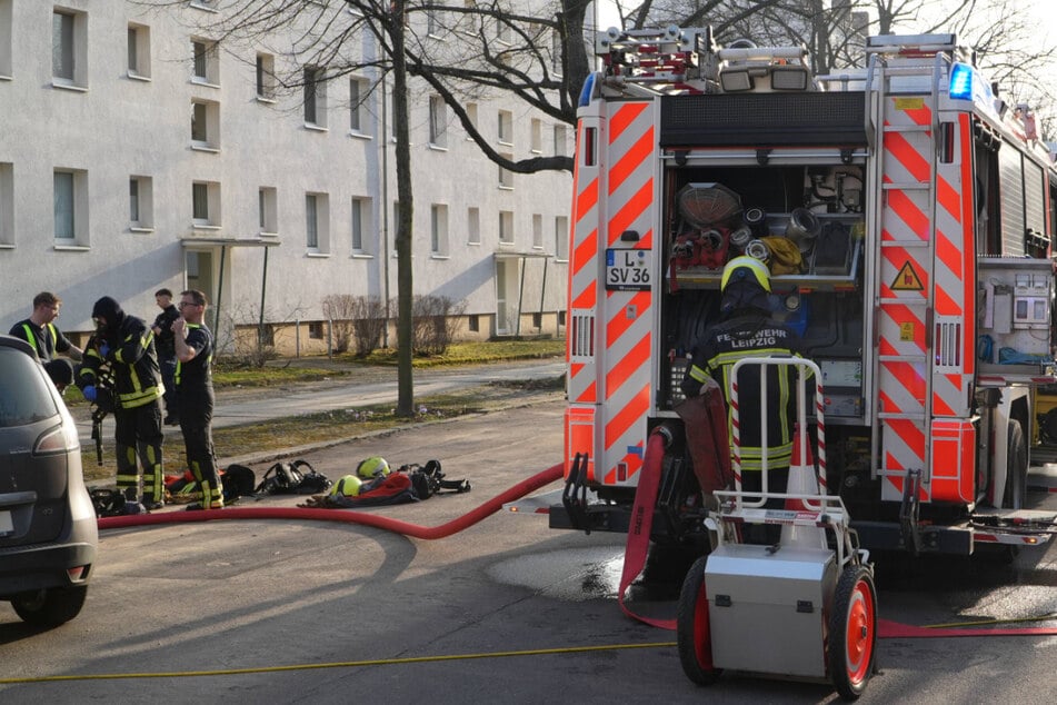 Leipzigs Feuerwehr war am Samstag an der Springerstraße im Zentrum-Nord gefordert.