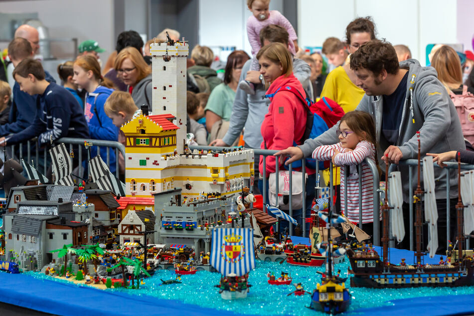 Die Leipziger Messe empfängt zur "modell-hobby-spiel" das erste Mal seit eineinhalb Jahren wieder ein größeres Publikum. (Archivbild)