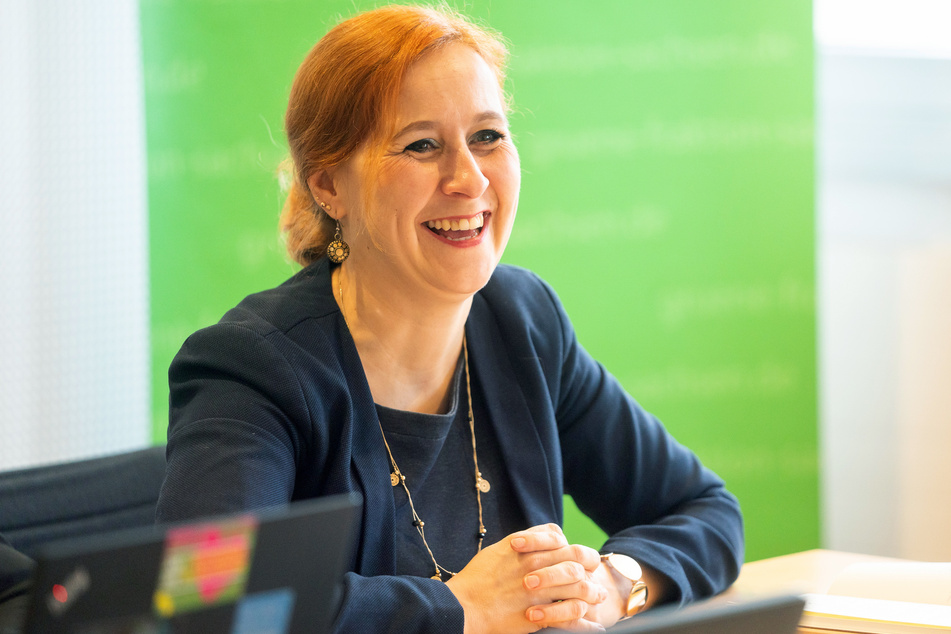 Sachsens Grünen-Fraktionschefin Franziska Schubert (38) hat deutliche Kritik am Corona-Management der Landesregierung geübt.