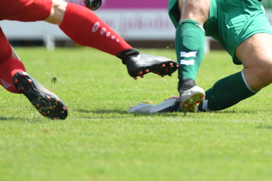 19 Kicker des Oberligisten FC 08 Villingen nach Corona-Fall in Quarantäne. (Symbolbild)