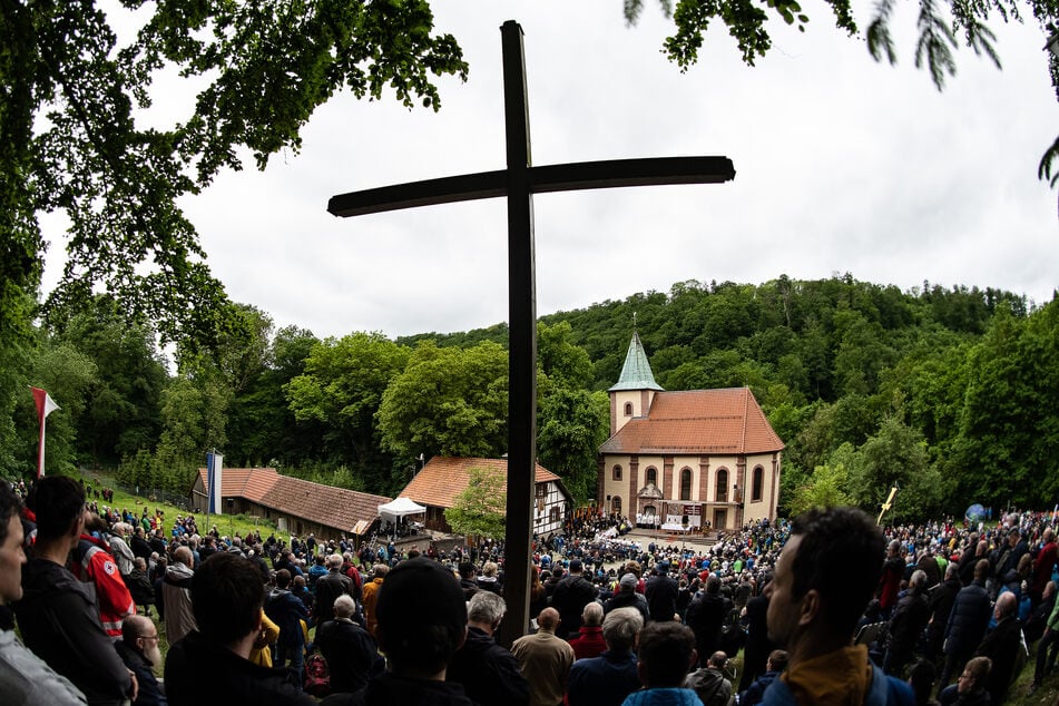 Auf der Messe war ordentlich was los. Nach zwei Jahren Corona-Zwangspause fand die Wallfahrt erstmals wieder statt.