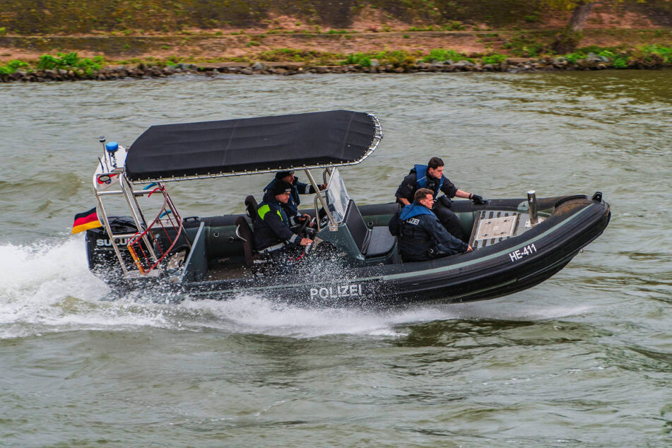 Der Wasserschutzpolizei ist am späten Sonntagnachmittag in Oberschöneweide ein Boot-Langfinger (26) ins Netz gegangen. (Symbolfoto)