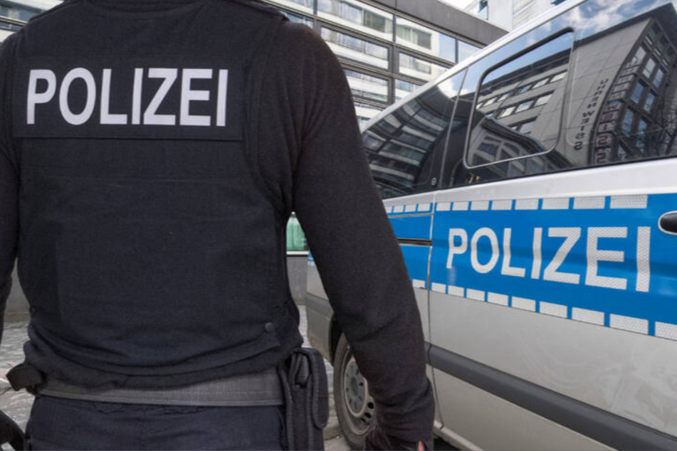 Die Polizei ermittelt nun zu den Hintergründen des Vorfalls. (Symbolbild)