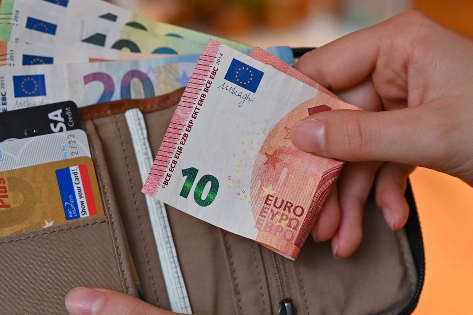 Inflationsrate in NRW steigt erneut: Hier müsst Ihr tiefer in die Tasche greifen