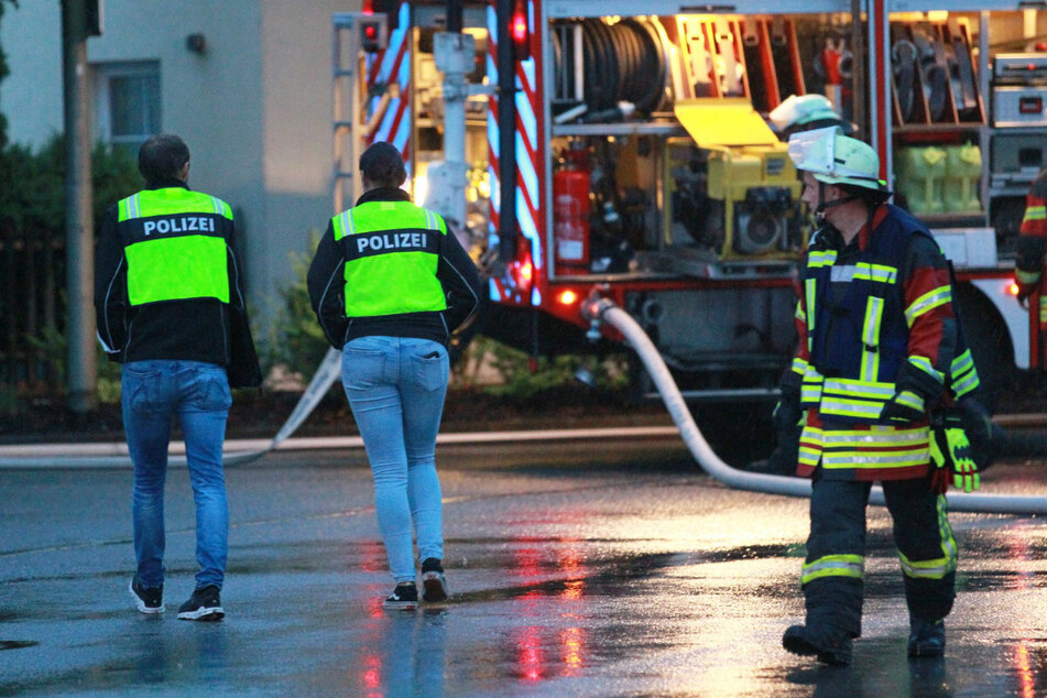 Zusätzlich zu den Polizeikräften waren auch die Feuerwehren aus Woringen und Bad Grönenbach im Einsatz.