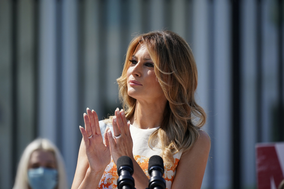 Melania Trump (50) soll laut ihrer ehemaligen Vertrauten gegenüber der Öffentlichkeit nur eine Fassade aufrecht erhalten.