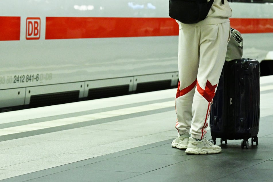 Gepäckdiebstahl im Zug: So schützt Du Deine Koffer