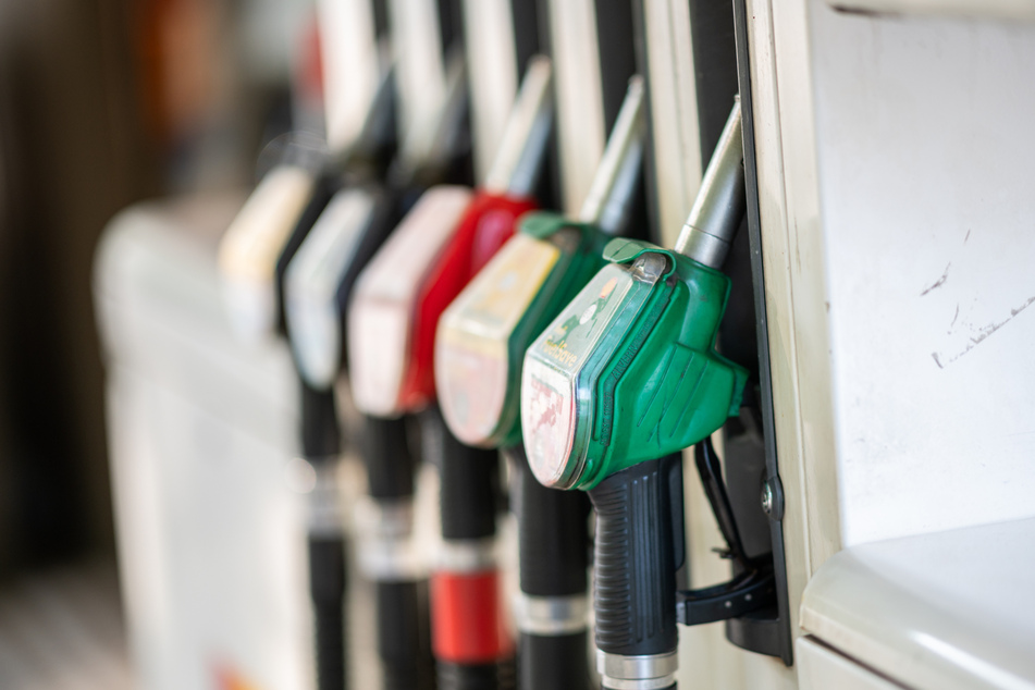 Kraftstoffe sind trotz Steuerentlastung immer noch vergleichsweise teuer.