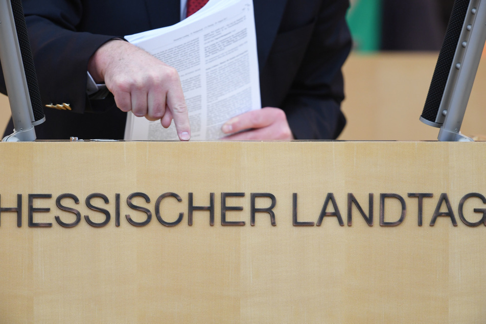 Die Opposition fordert während der Corona-Krise die Einfrierung der Diäten (Symbolbild).