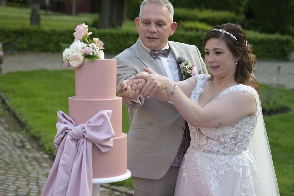 Martin (46) und Jenny (39) hatten in Folge 4 von "Hochzeit auf den ersten Blick" ihr Blinddate beim Standesamt.