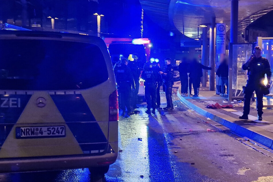 Am Solinger Graf-Wilhelm-Platz wurde ein 33-Jähriger in der Silvesternacht schwer durch Messerstiche verletzt.