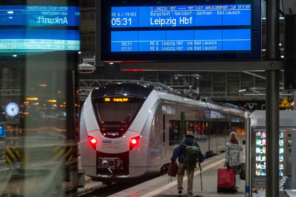 Auf der Bahnstrecke Chemnitz-Leipzig sind seit Juni ausschließlich die neuen Akku-Züge unterwegs.