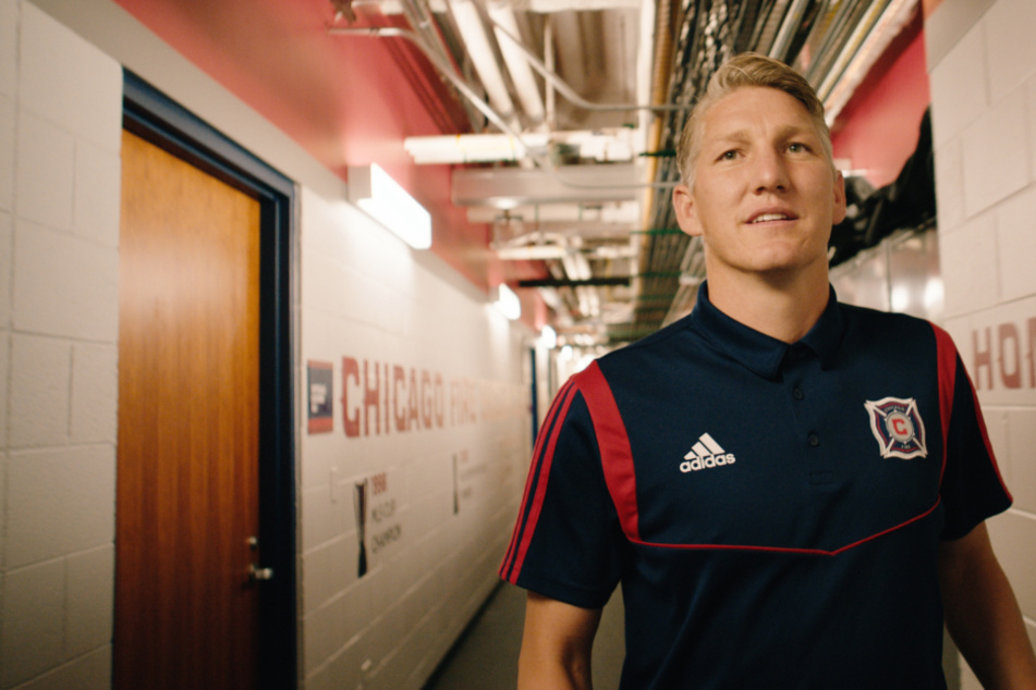 Bastian Schweinsteiger in einer Szene aus dem Dokumentarfilm "Schweinsteiger: Memories - Von Anfang bis Legende" von Til Schweiger.