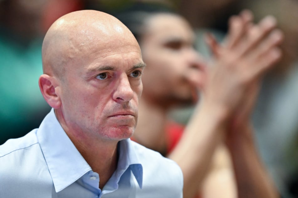 Niners-Trainer Rodrigo Pastore (53).