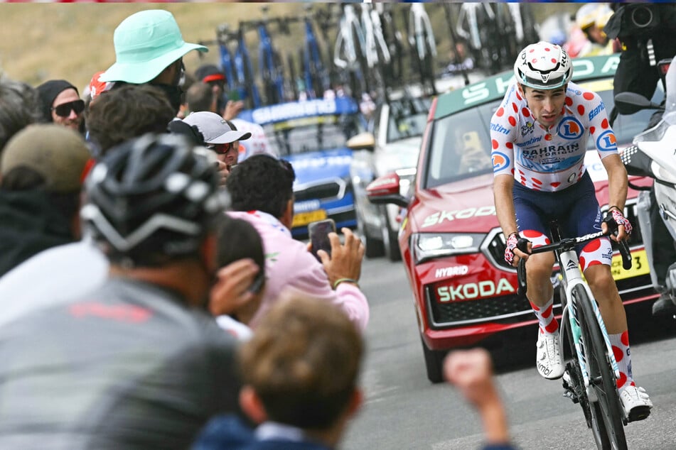 Tour de France: Team-Auto fährt Zuschauer an der Strecke um