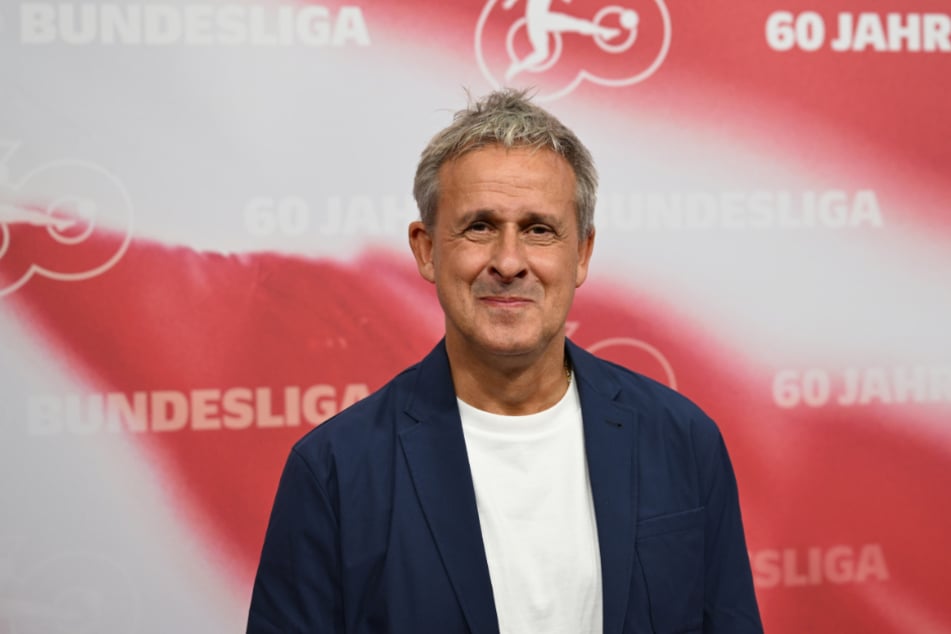 Pierre Littbarski (64) ist mit der Entwicklung beim 1. FC Köln alles andere als glücklich.