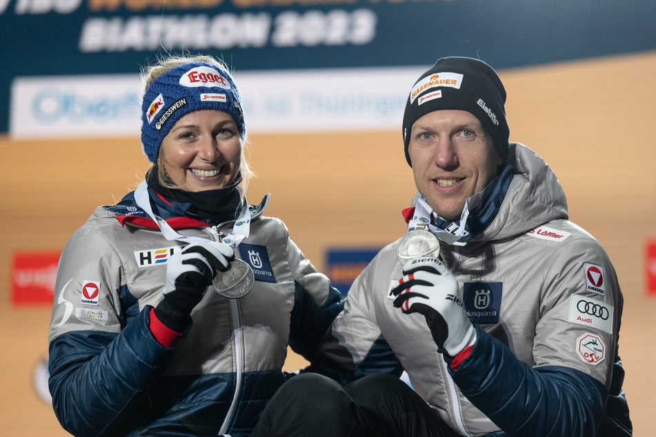 Einer von David Komatz' (34) größten Erfolgen: Bei der WM 2023 holte er mit Lisa Theresa Hauser (32) Silber in der Single-Mixed-Staffel.