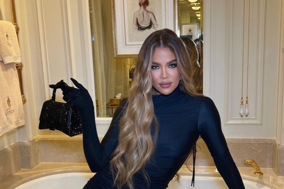Khloé Kardashian slayed in a recent look that she rocked at her friends' wedding.