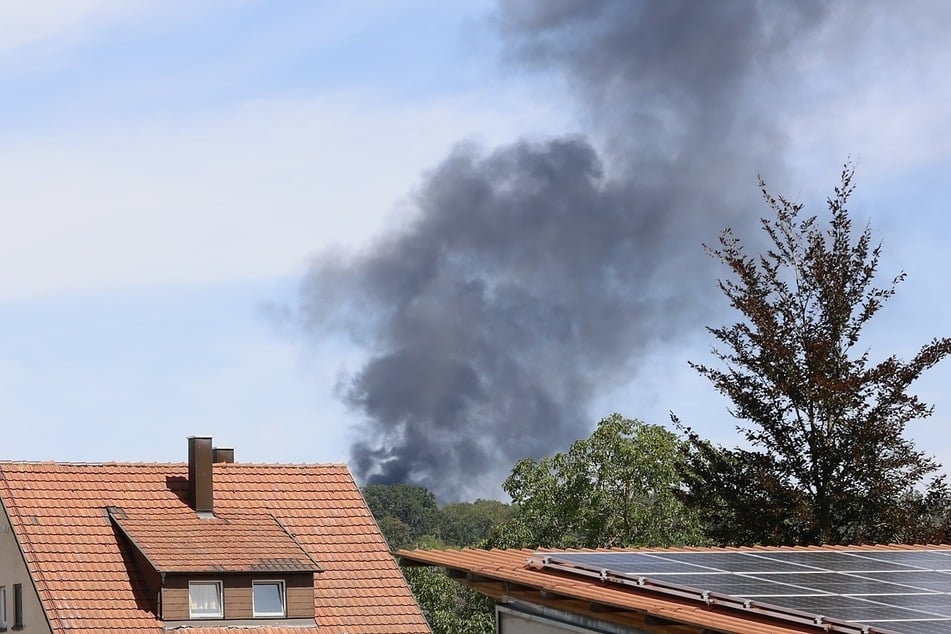 Die gewaltige Rauchwolke war kilometerweit zu sehen.