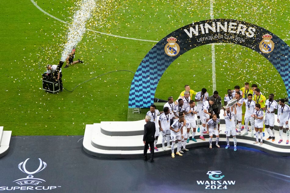 Primera título de la temporada no en televisión gratuita: Repentina cancelación de la transmisión de la Supercopa