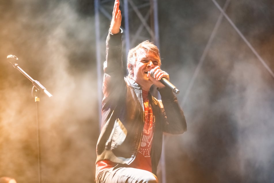 Bereits zum neunten Mal auf dem Highfield: Madsen, die zur Feier des Tages einfach mal den Intro-Song von "Wickie und die starken Männer" spielten.