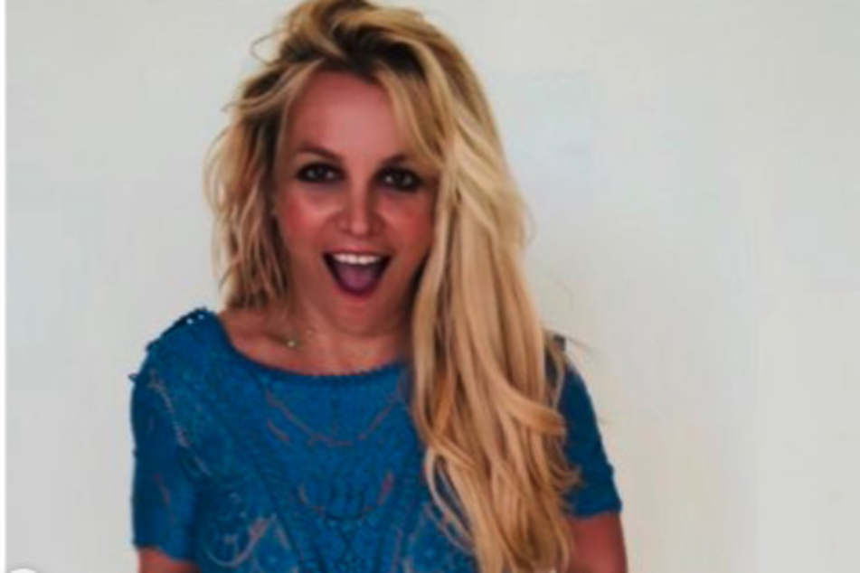 Britney Spears gave Christina Aguilera a shoutout on Instagram following her seemingly shady post.