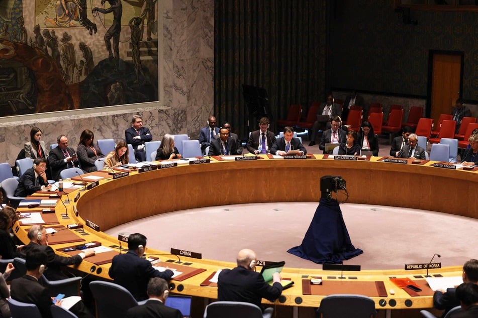 At the United Nations, the United States, United Kingdom, South Korea, and Japan said in a joint statement that an arms negotiation would violate Security Council resolutions forbidding deals with North Korea (file photo).